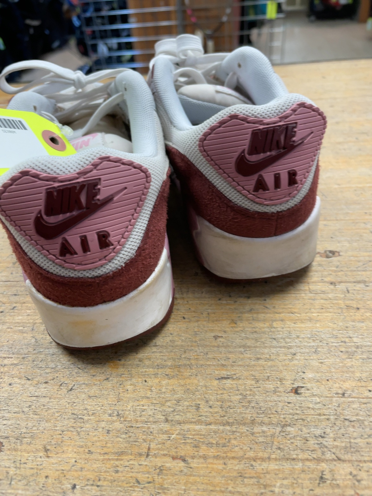 Nike Sneakers Size 7 White/Pink