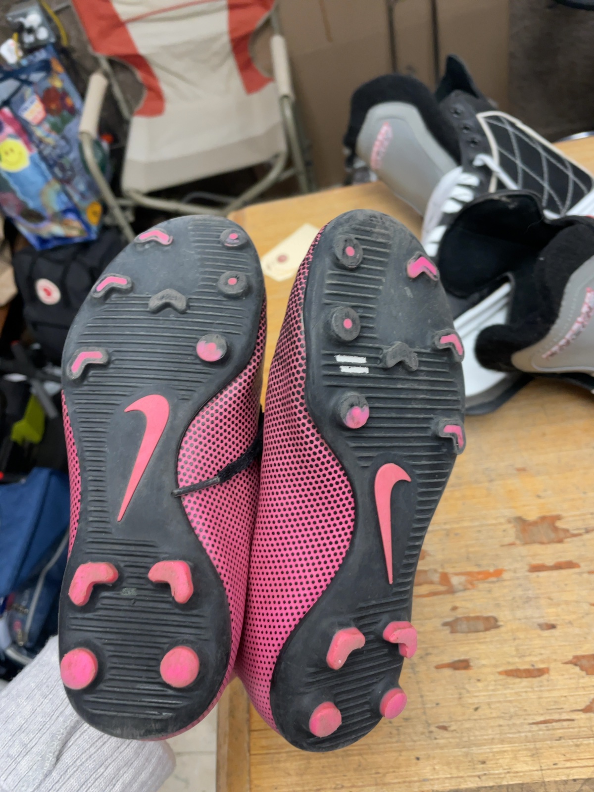 Nike Soccer Cleats Size 2 Pink/Black