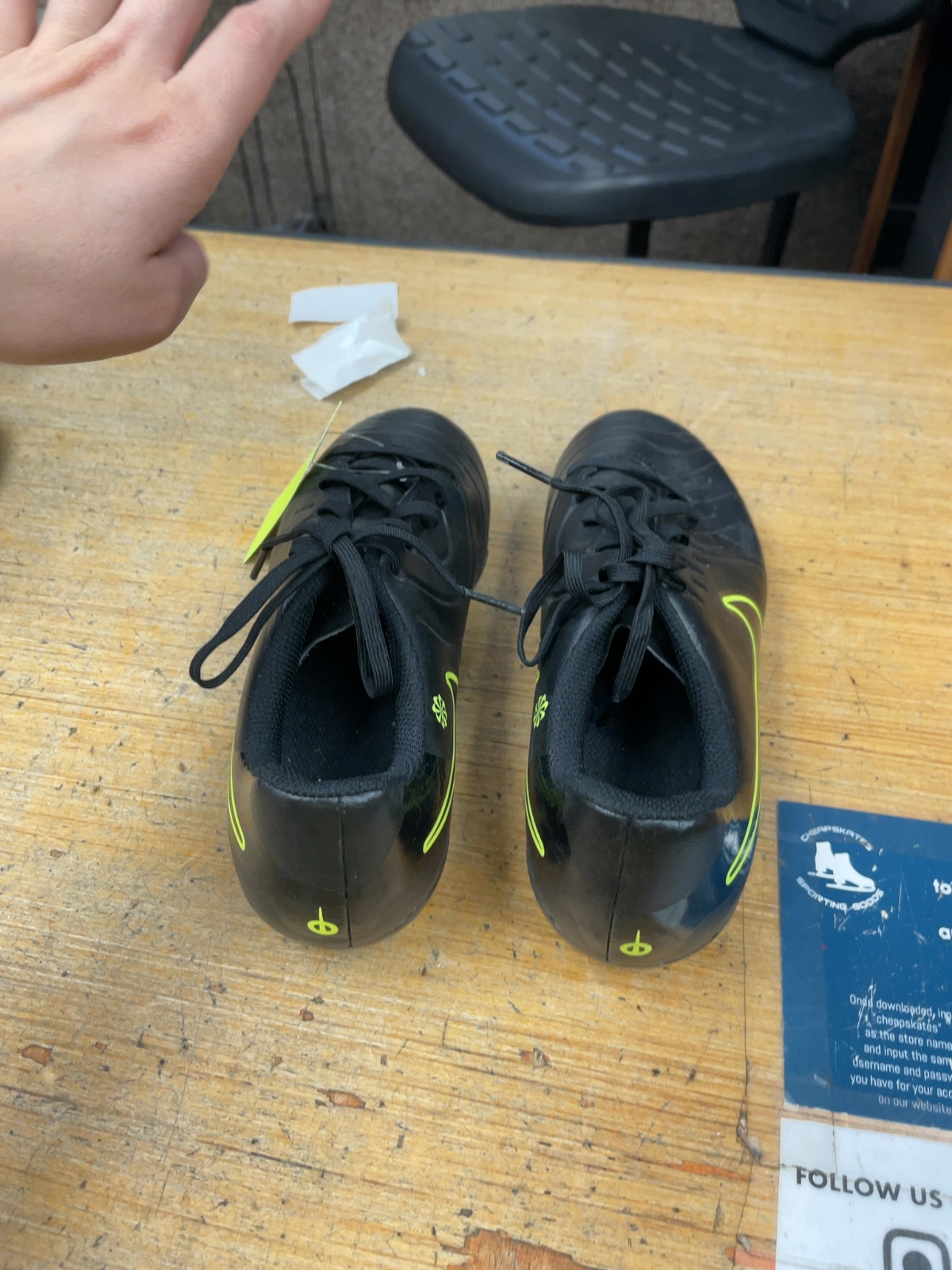 Nike Soccer Cleats Size 4.5 Black/Yellow