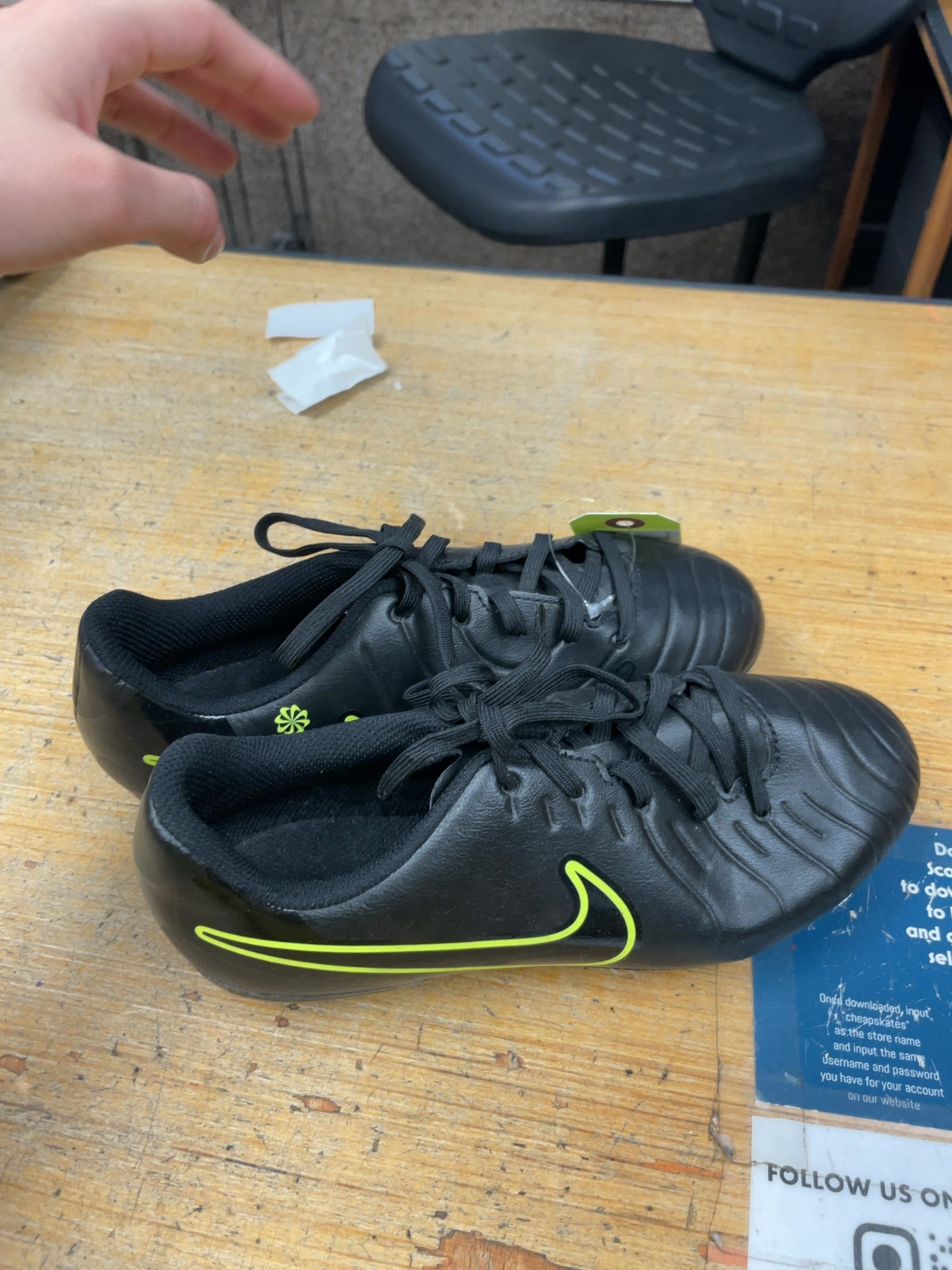Nike Soccer Cleats Size 4.5 Black/Yellow
