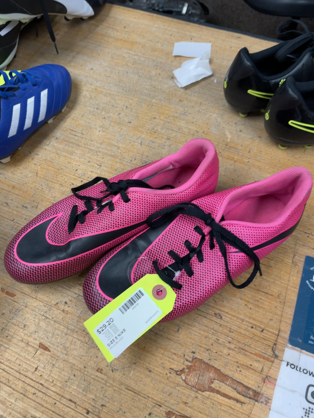 Nike Soccer Cleats Size 5 Pink/Black