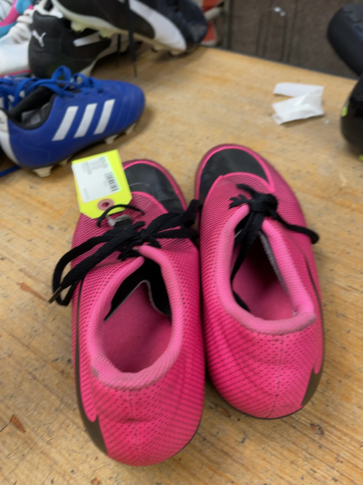 Nike Soccer Cleats Size 5 Pink/Black