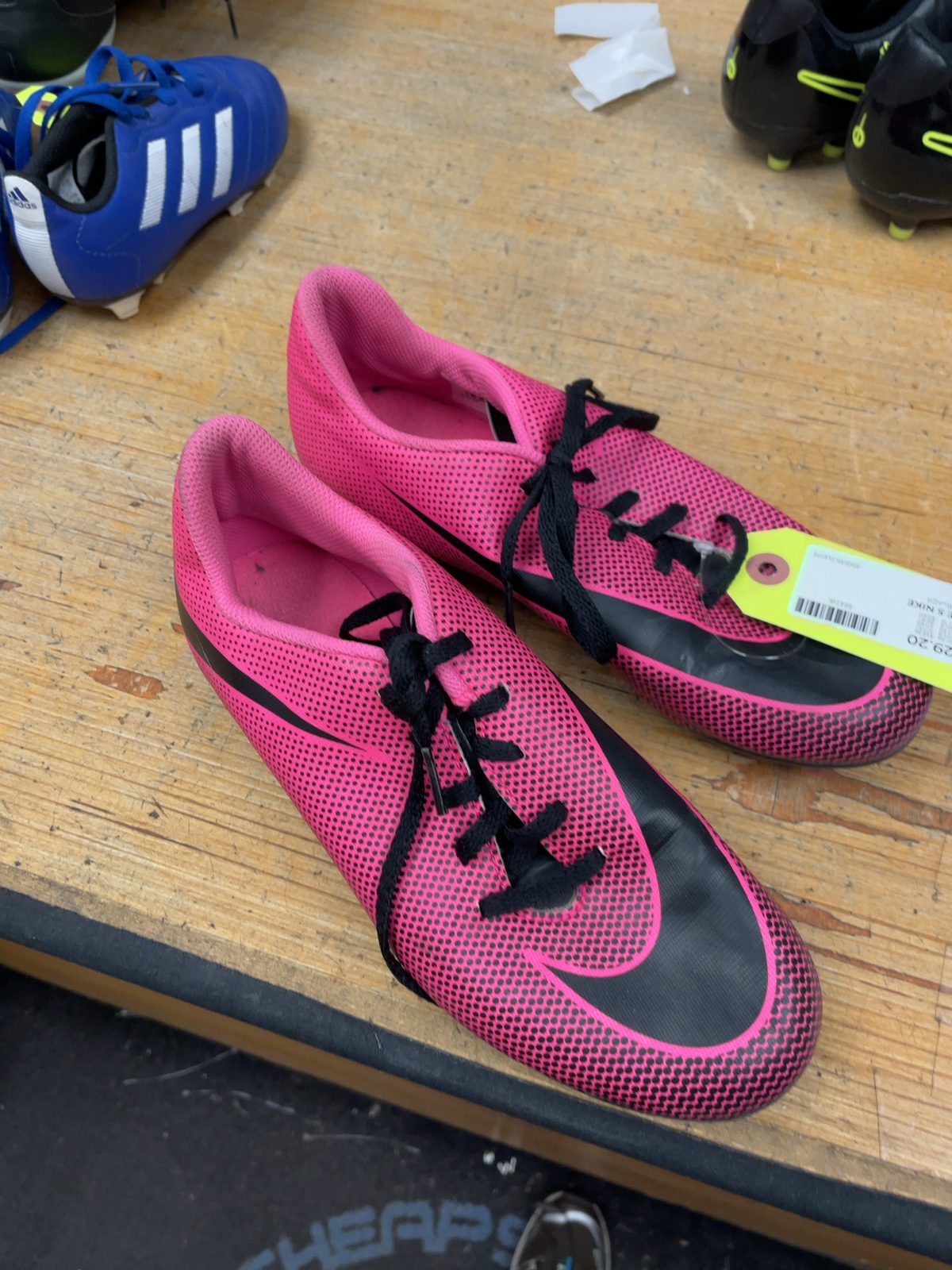 Nike Soccer Cleats Size 5 Pink/Black