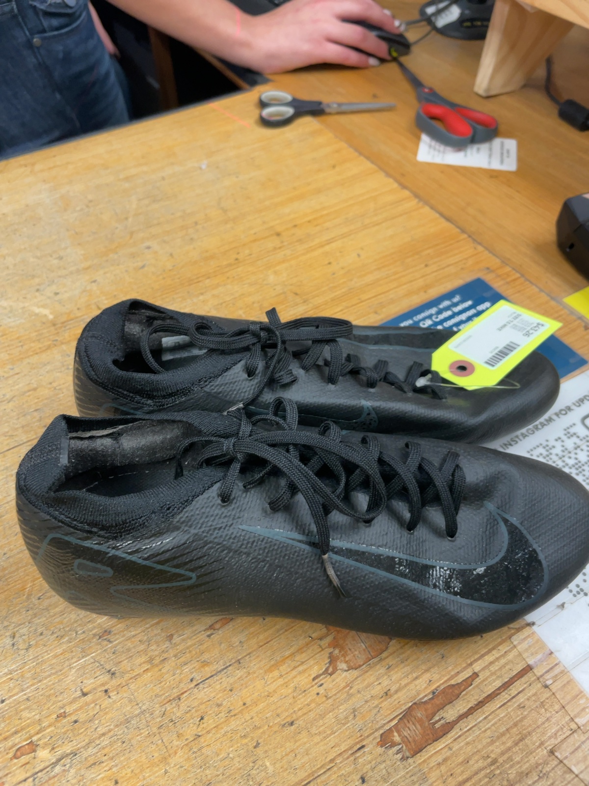 Nike Soccer Cleats Size 7.5 Black
