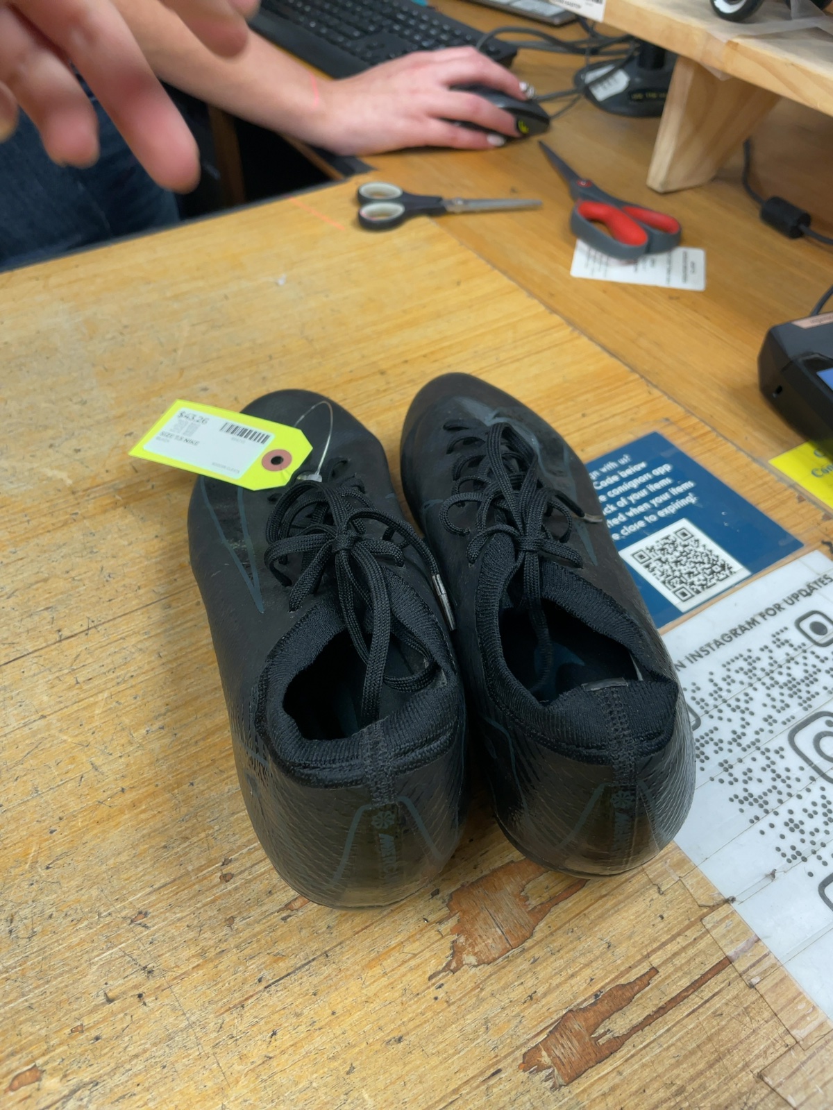 Nike Soccer Cleats Size 7.5 Black
