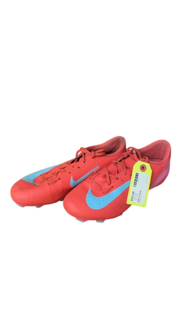 Nike Soccer Cleats - Size 7.5 - Pink/Blue