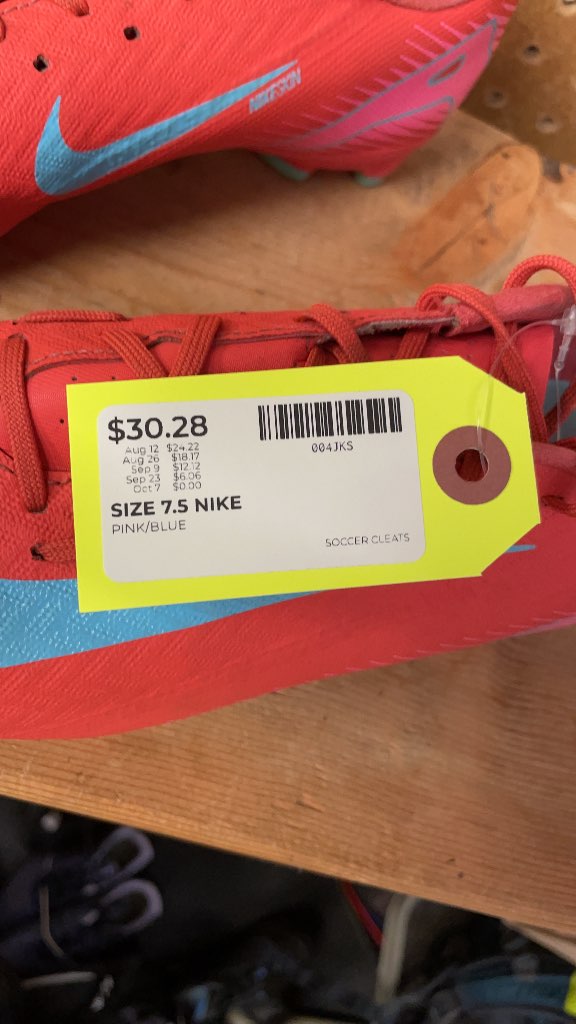Nike Soccer Cleats - Size 7.5 - Pink/Blue