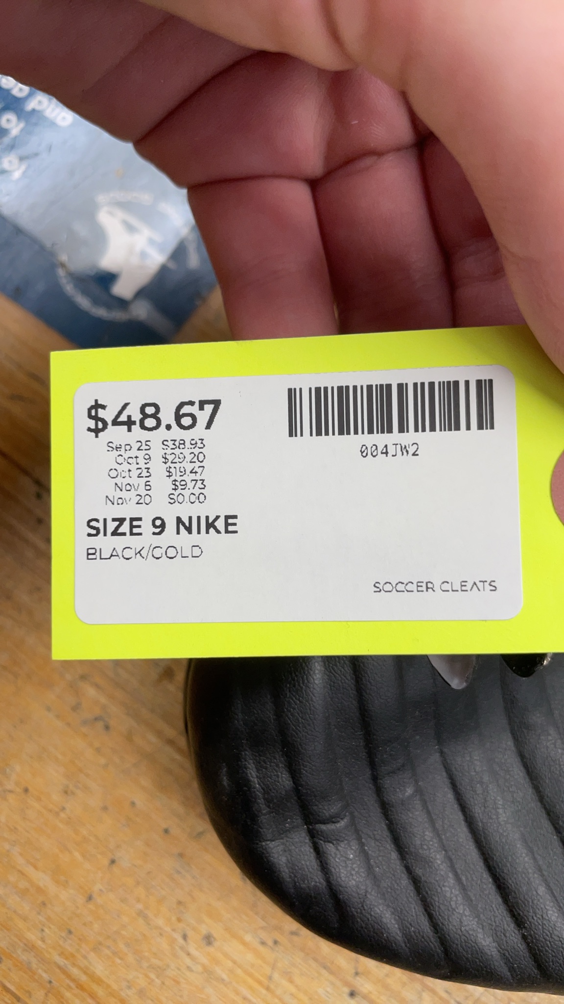 Nike Tiempo Size 9 Black/Gold Soccer Cleats