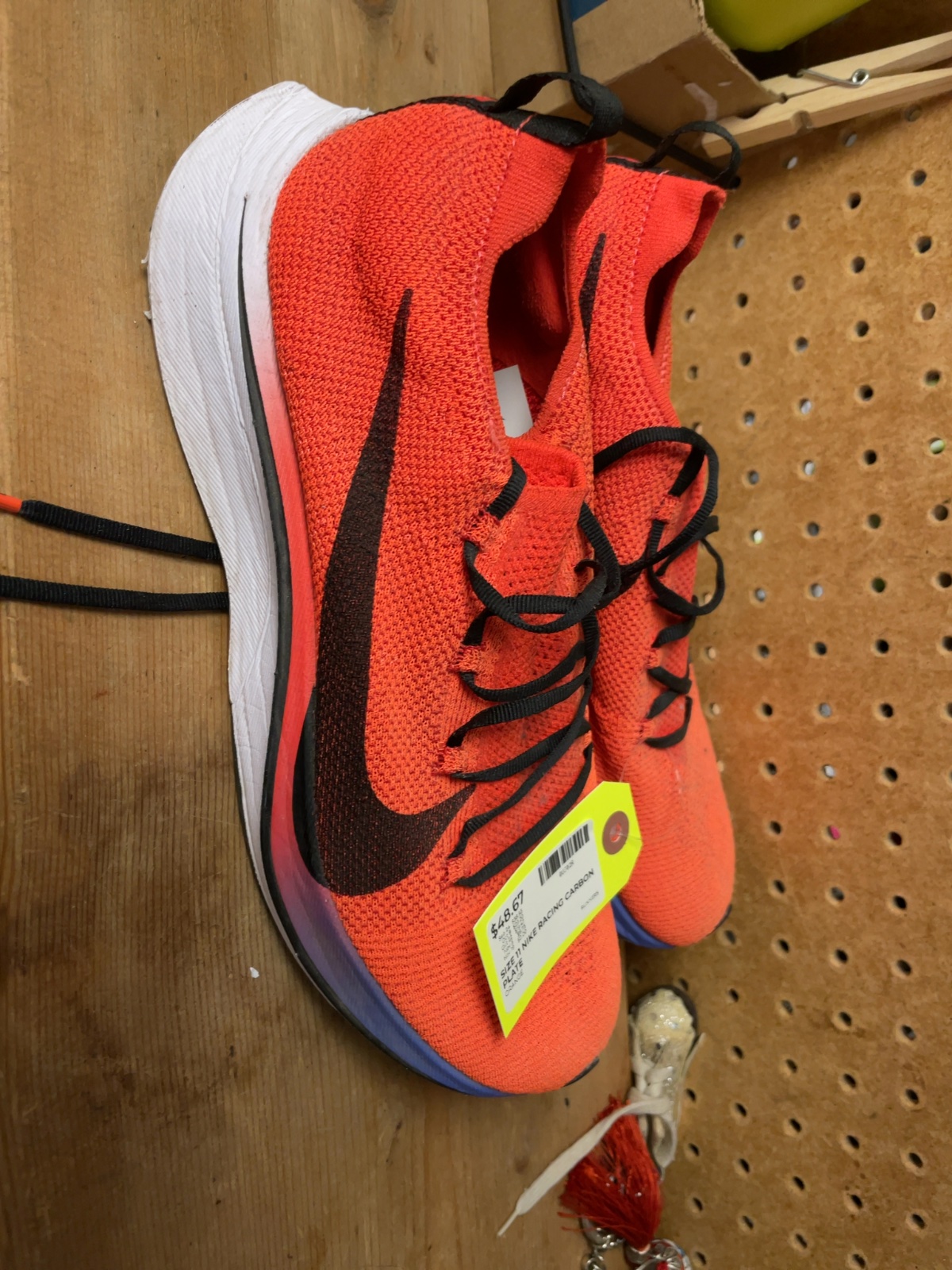 Nike Zoom Fly Flyknit Size 11 US Racing Carbon Plate Runners