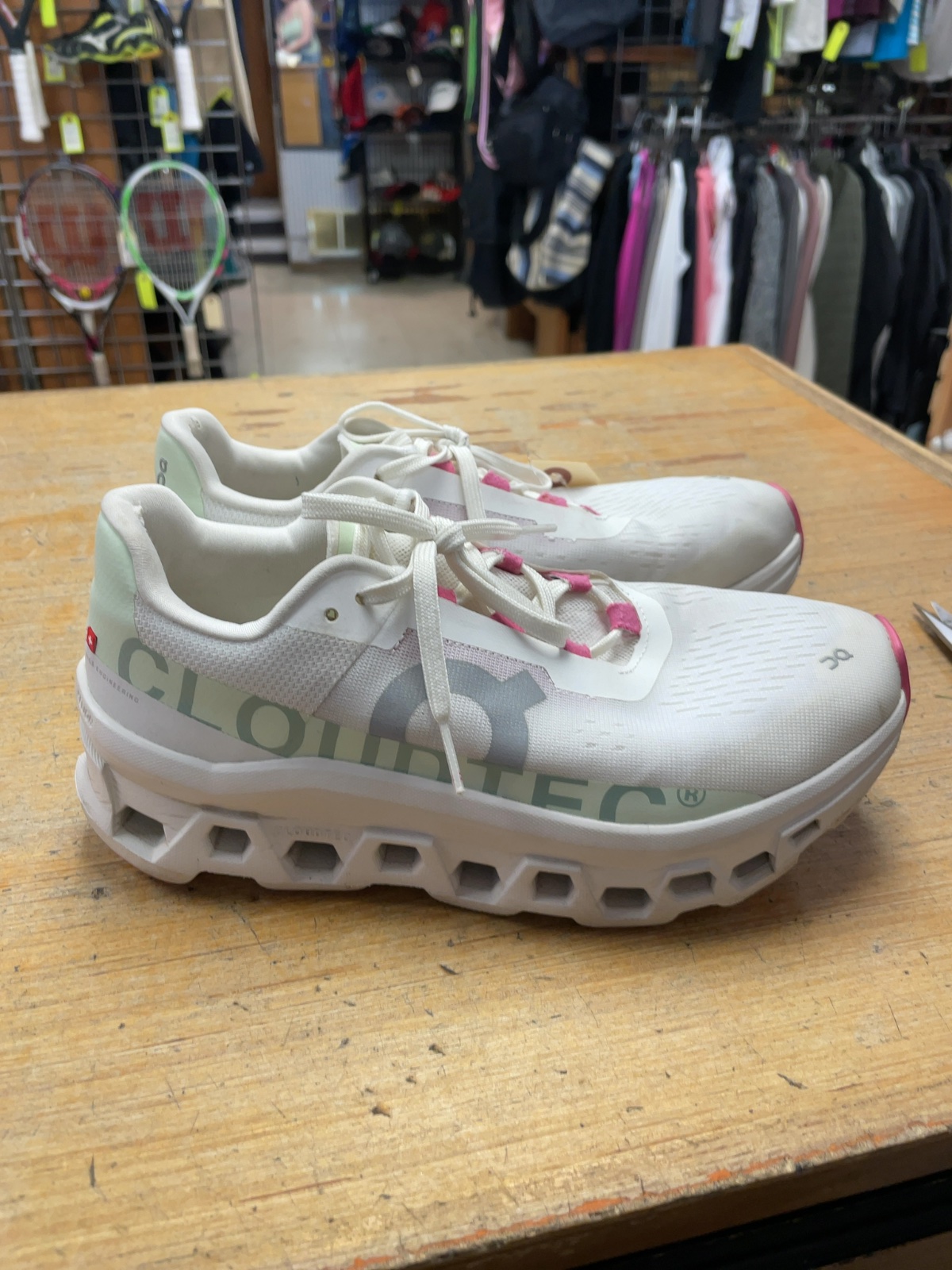 On Cloudmonster Size 8.5 Running Shoes