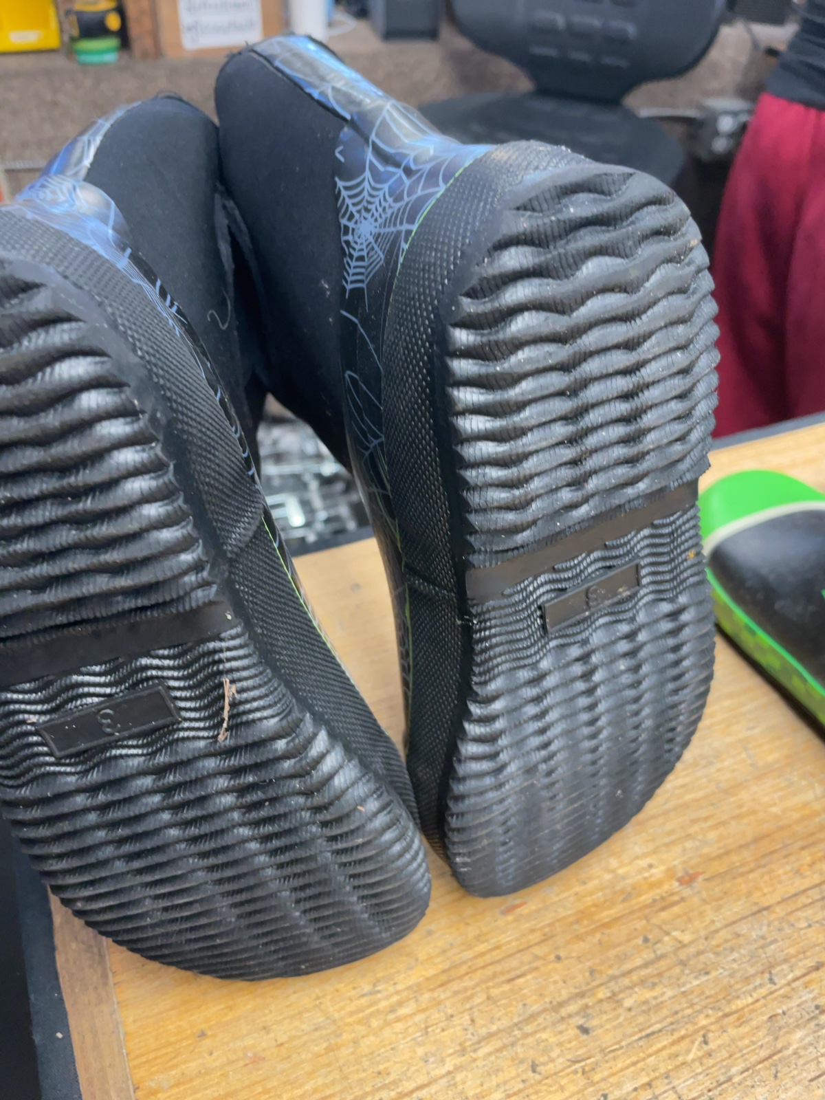 Outback Size 3 Black Spiders Rain Boots
