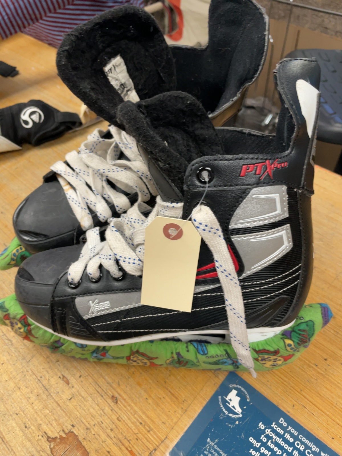 PTX Pro X200 Size 7 Hockey Skates