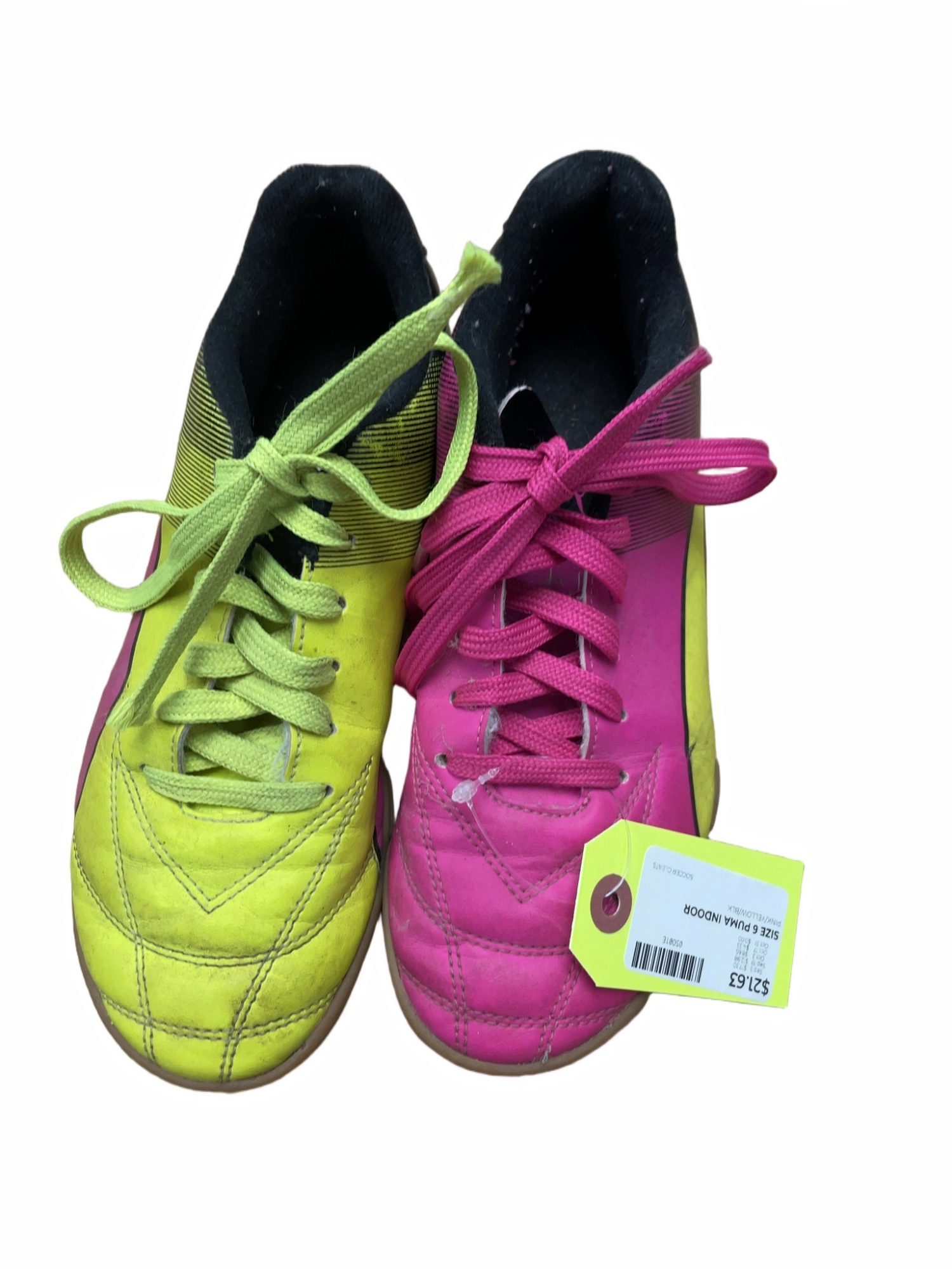 Puma Indoor Soccer Shoes Size 6 - image 1