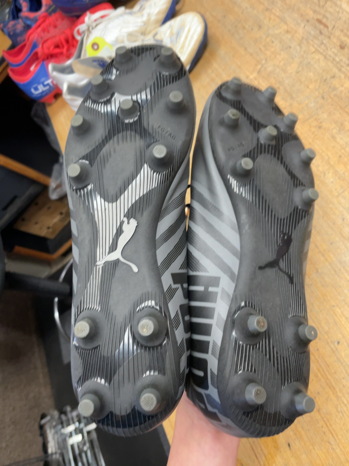Puma Soccer Cleats Size 10 Grey/Black