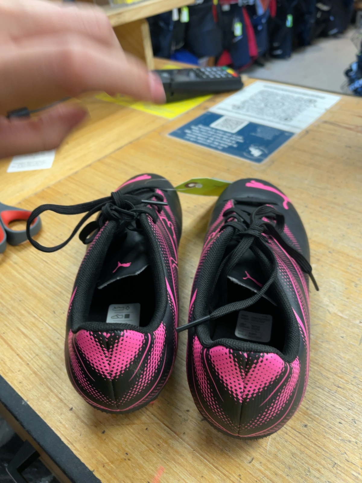 Puma Soccer Cleats Size 4 Black/Pink