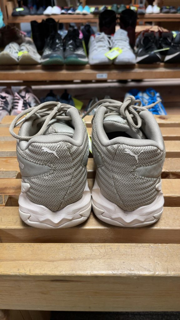 Puma Tan Basketball Shoes - Size 7.5