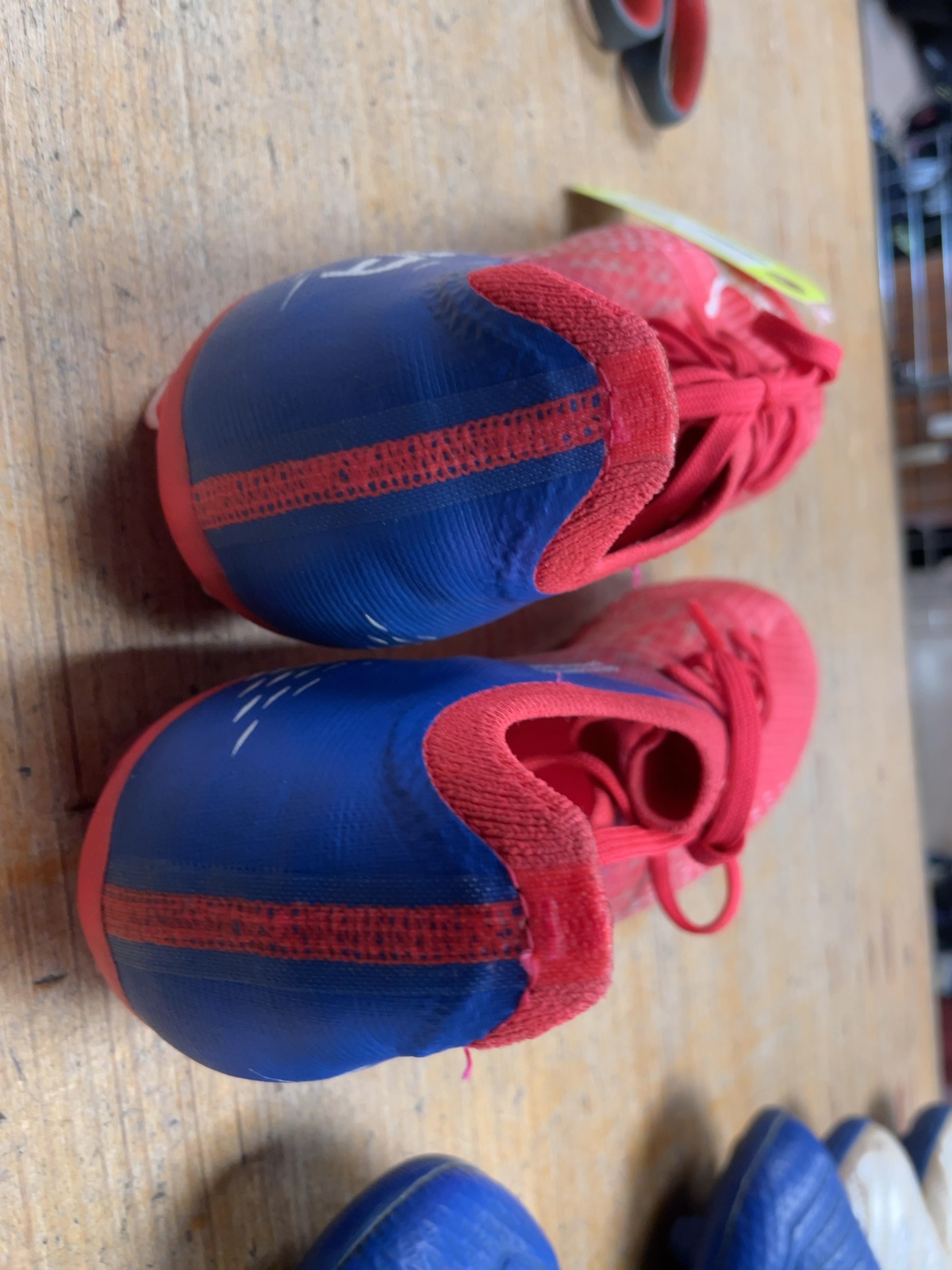 Puma Ultra Size 7.5 Soccer Cleats Pink/Blue