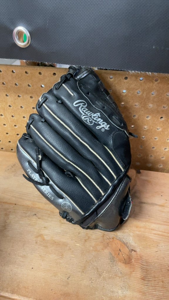 Rawlings Player Series 11" Baseball Glove - Black