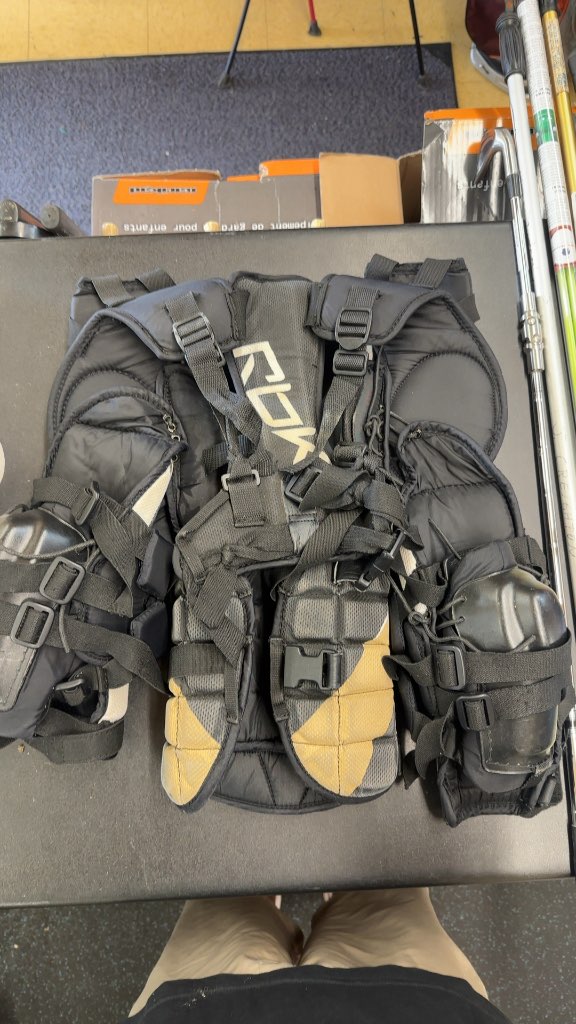 RBK Goalie Chest Protector AB 6K Youth Large Used