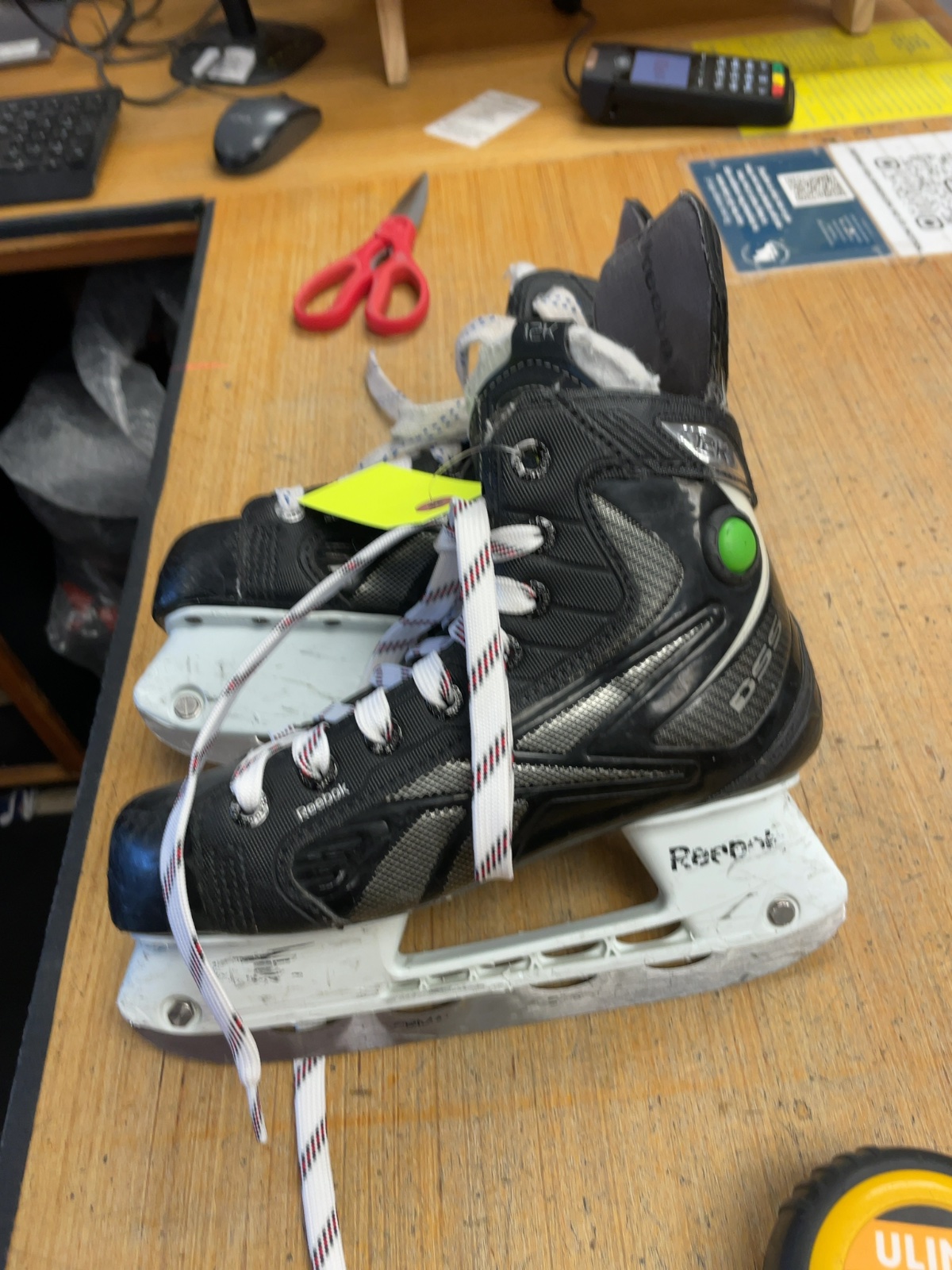 Reebok 12K Hockey Skates Size 3.5