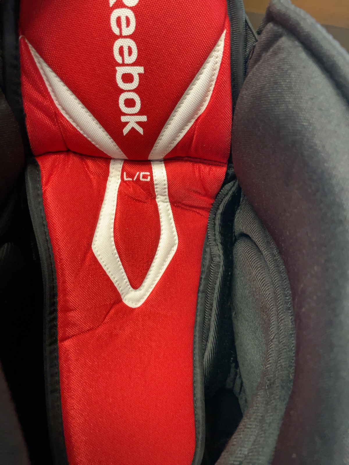 Reebok 14K Youth Large Hockey Pants