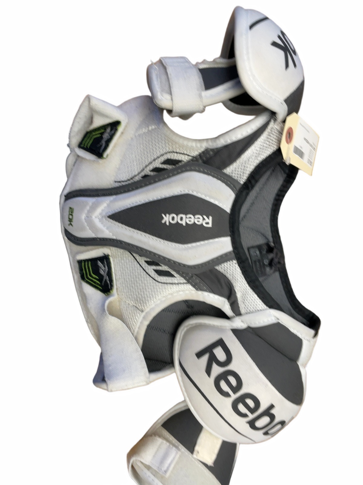 Reebok 20K Youth Medium Hockey Shoulder Pads - image 1