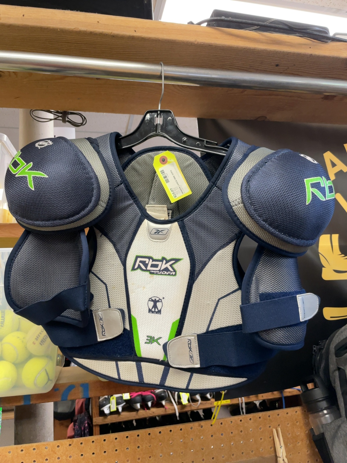 Reebok 3K Senior Large Hockey Shoulder Pads