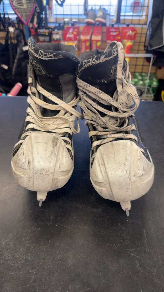 Reebok 9K Pump Goalie Hockey Skates Used Size 11