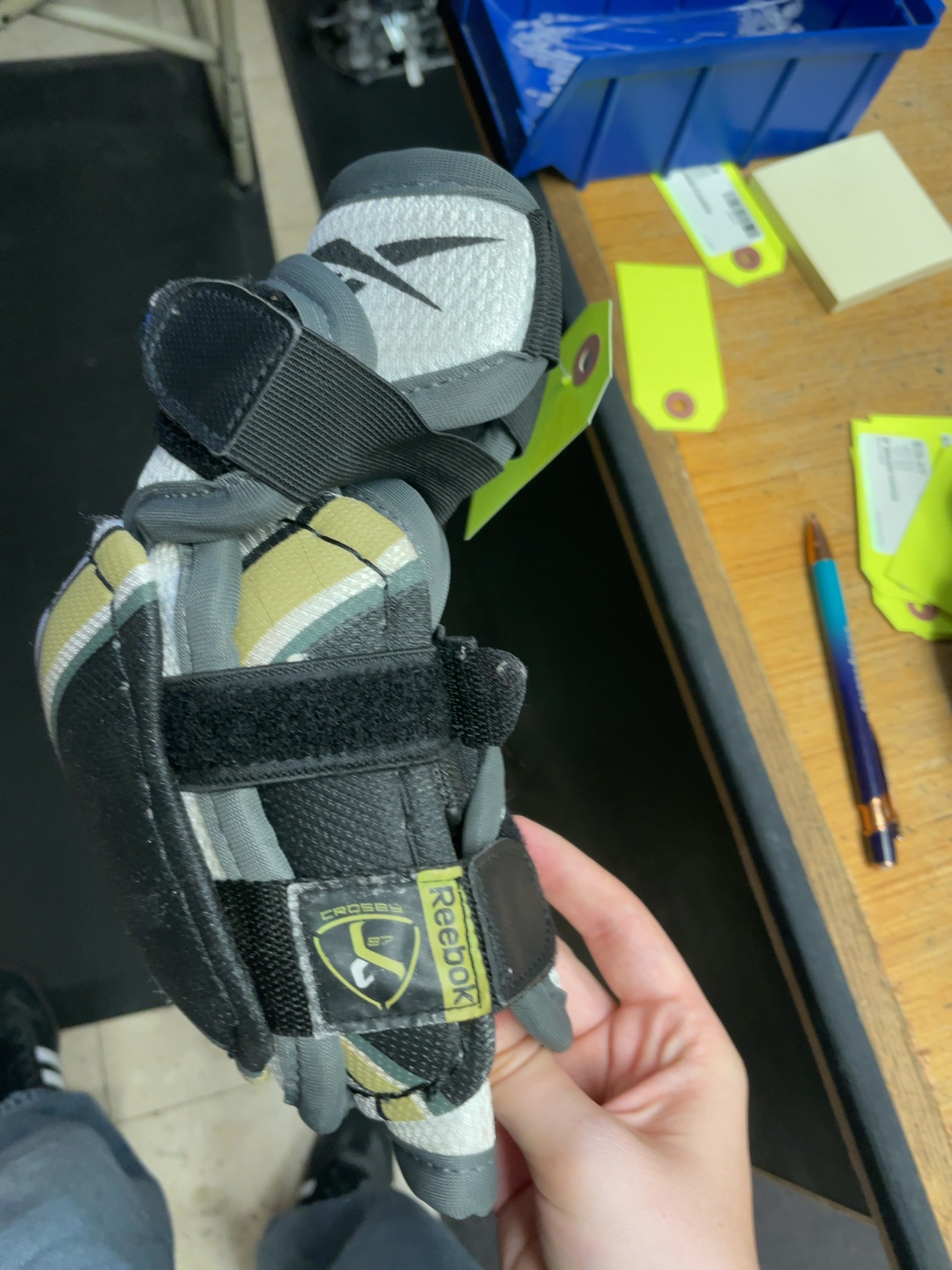 Reebok Crosby SC87 Junior Hockey Elbow Pads