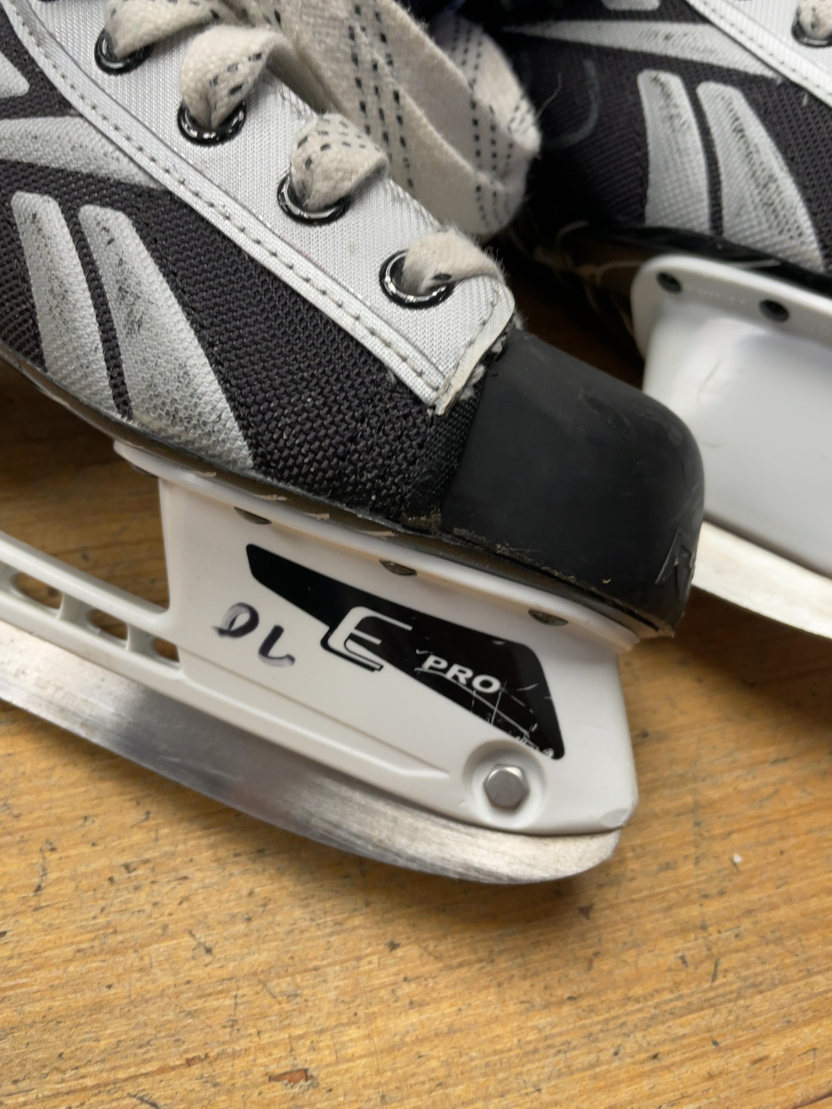 Reebok Pump Hockey Skates - Size 3.5
