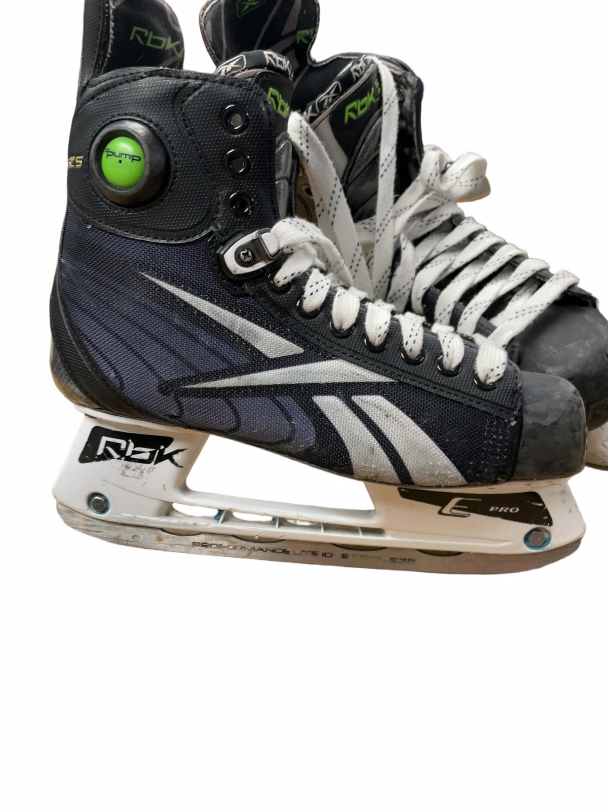 Reebok RBK 7K Pump Size 8 Hockey Skates