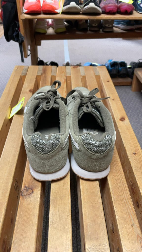 Reebok Runners Size 10.5 Green