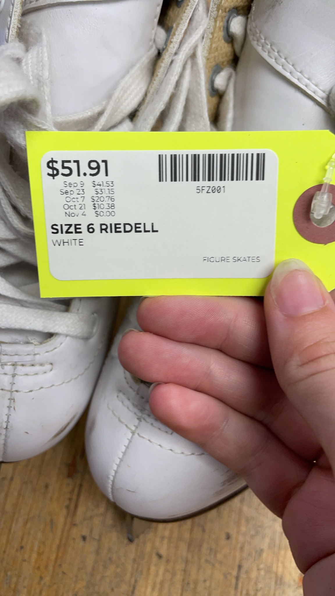 Riedell White Figure Skates Size 6