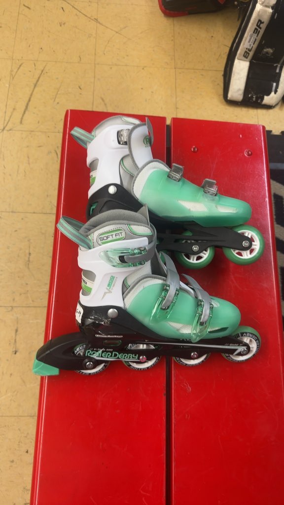 Roller Derby V-Tech 500 Adjustable Inline Skates - White/Mint Green - Size 6-9