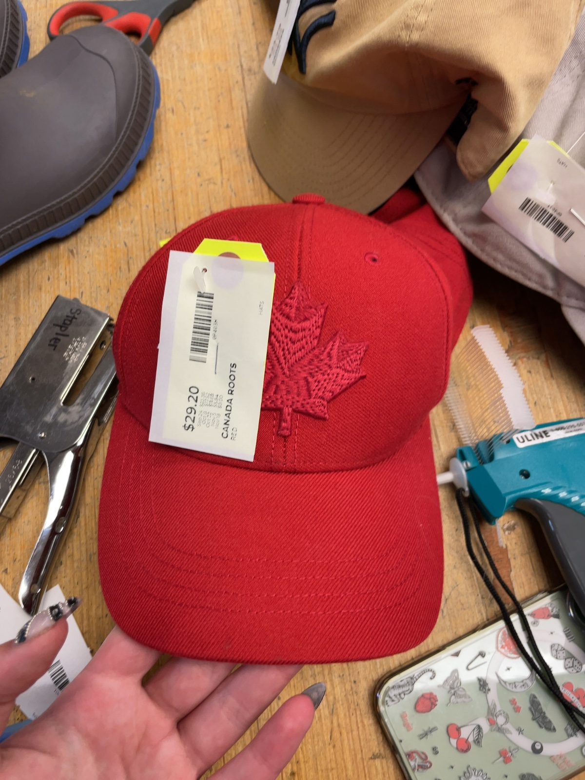 Roots Canada Roots O/S Red Maple Leaf Baseball Cap