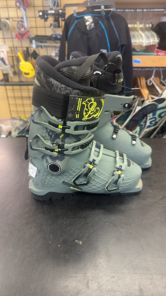 Rossignol Alltrack JR 80 Ski Boots Green Used 23.5