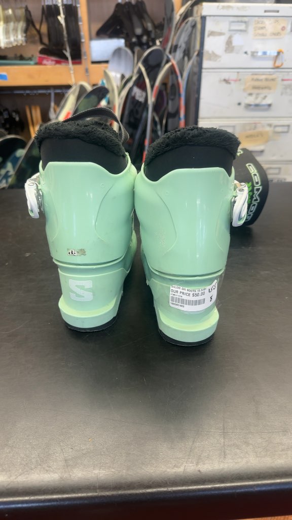 Salomon Junior Ski Boots Mint Green Used Size 15.5