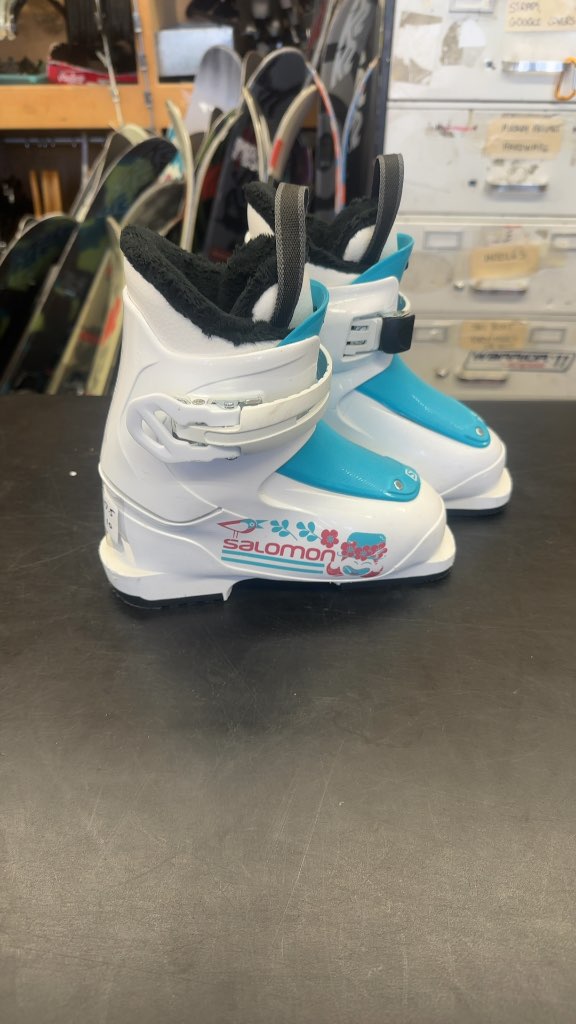 Salomon Kids Ski Boots T1 White Blue Used Size 17.5