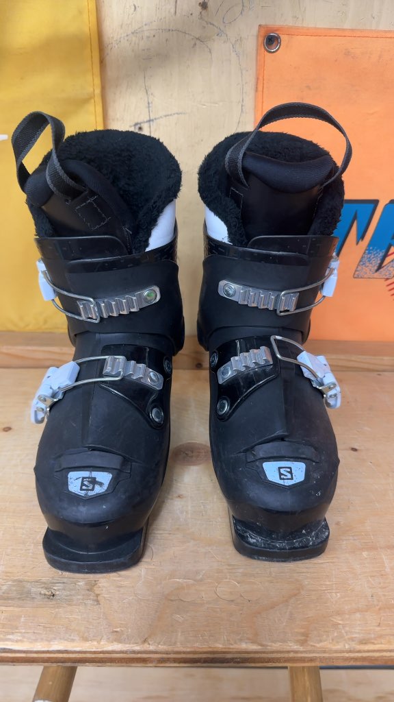 Salomon Kids Ski Boots Team Black Used Size 19.5