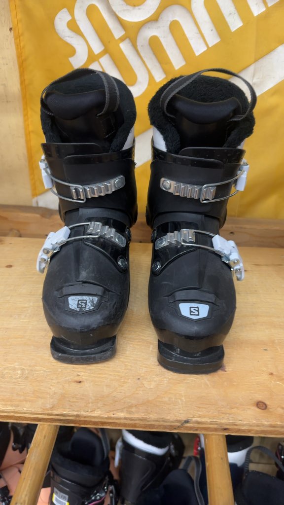 Salomon Team Kids Ski Boots Black Used Size 18.5