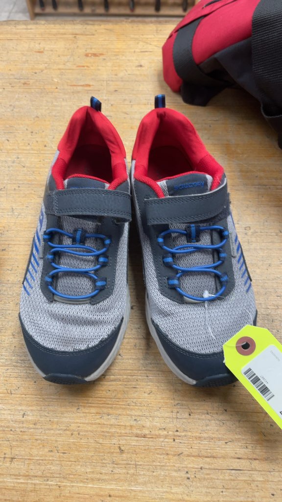 Saucony Kids Runners Size 6 - Grey/Red