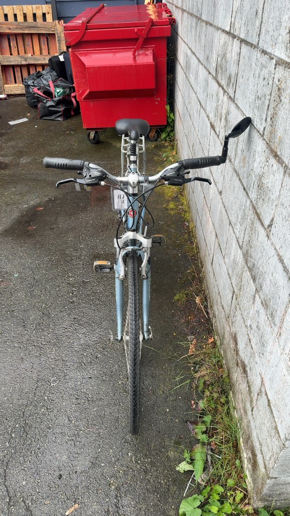 Schwinn Broadway Hybrid Bike 700c Medium Frame Blue Good Condition