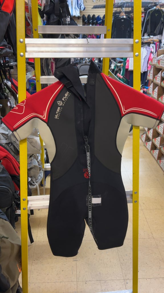 Sea-Doo Junior Shorty Wetsuit Ultra Flex Red/Black/Grey Used Size 10