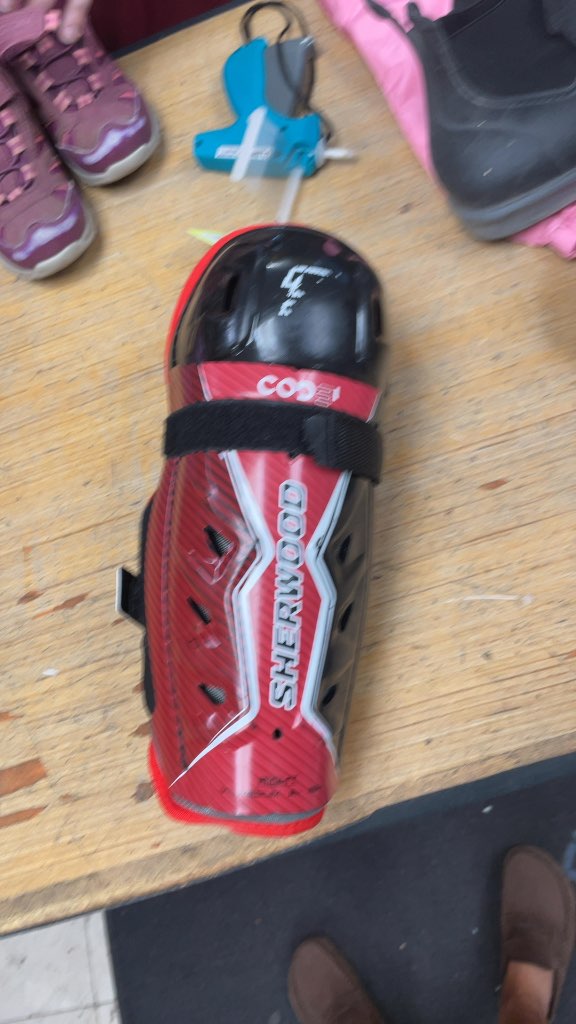 Sherwood Code I 9" Hockey Shin Pads