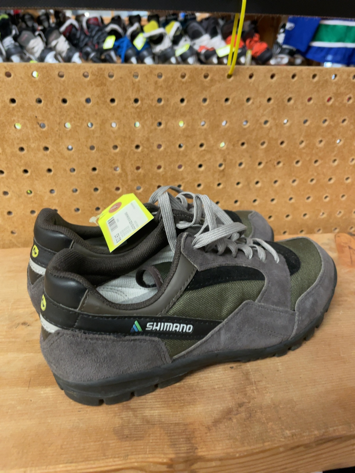 Shimano Cycling Shoes Ladies Size 8 Green/Grey