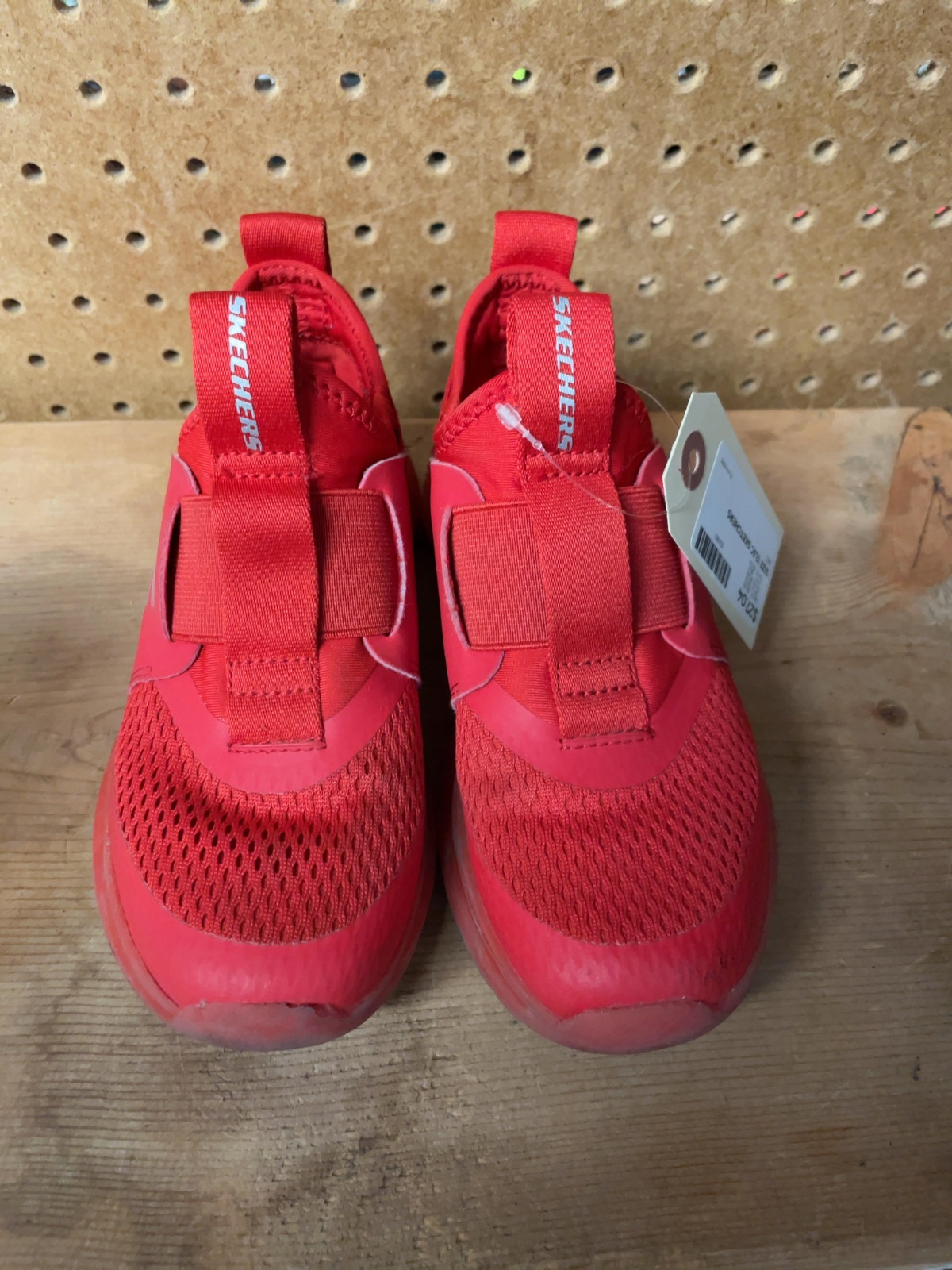 Skechers GOrun Fast Size 12.5C Red Runners