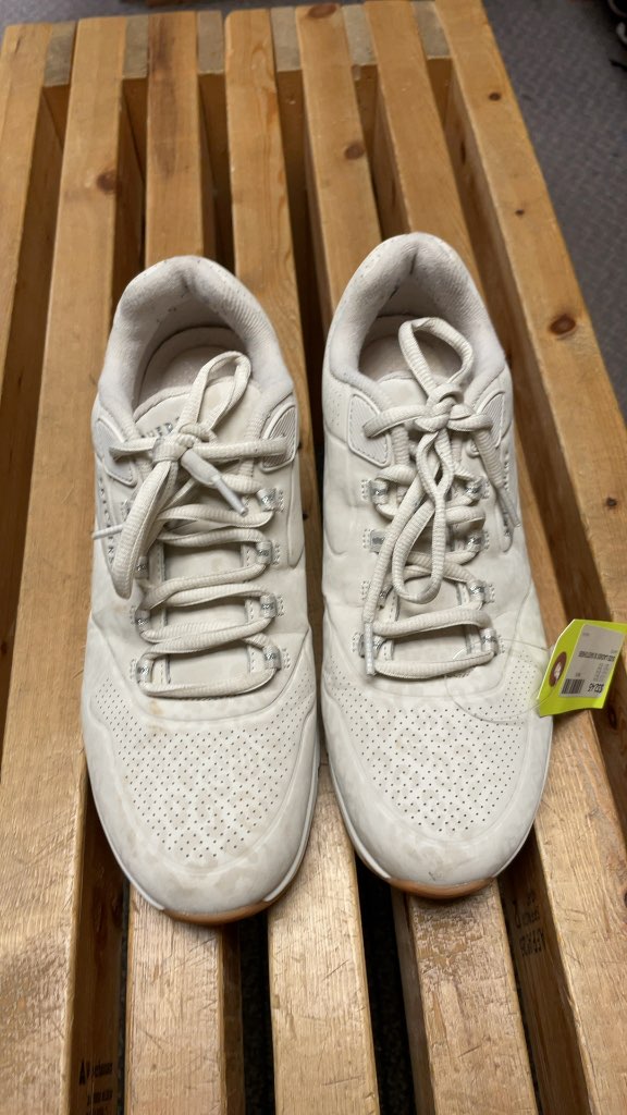 Skechers Ladies Size 10 Runners