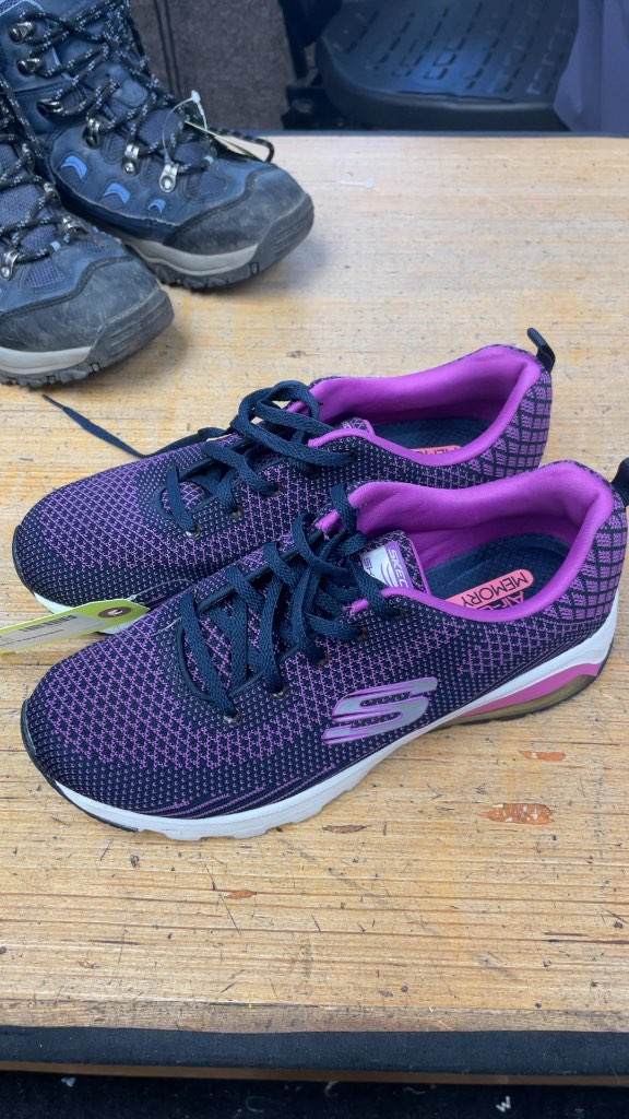 Skechers Women's Air-Cooled Memory Foam Running Shoes - Size 8