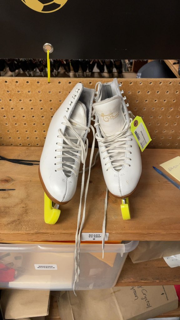 Sonjia Bronze Figure Skates Size 5