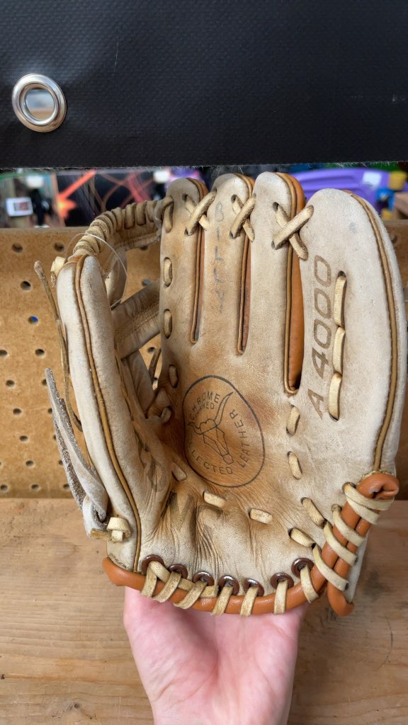 Spalding A4000 8" Left Hand Baseball Glove - Brown